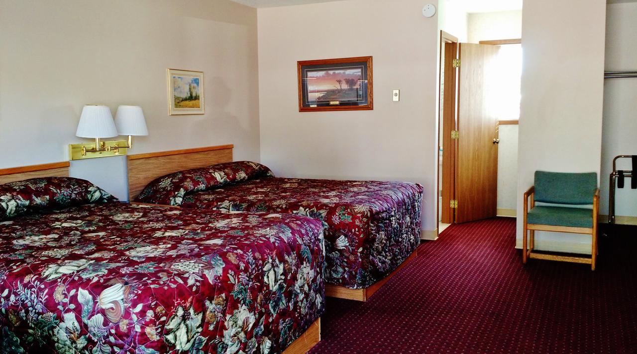 East Glacier Motel & Cabins East Glacier Park Village Bagian luar foto