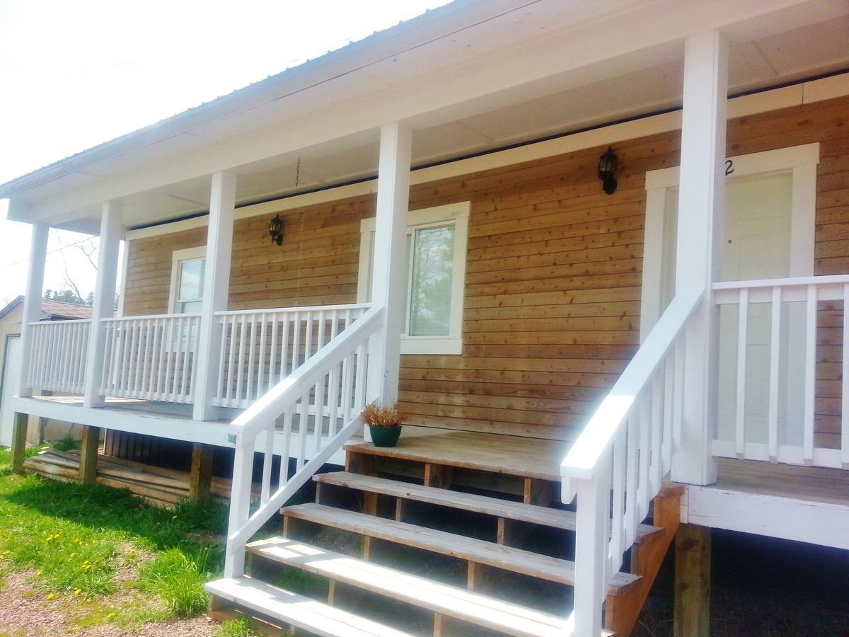 East Glacier Motel & Cabins East Glacier Park Village Bagian luar foto
