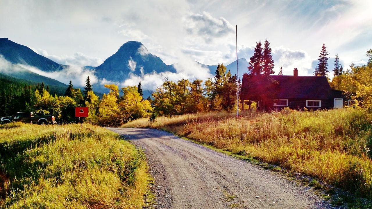 East Glacier Motel & Cabins East Glacier Park Village Bagian luar foto